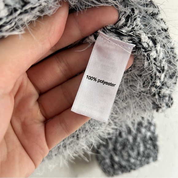 Maurices Grey White Black Fuzzy Mockneck Sweater Soft Comfy Small - Picture 4 of 7